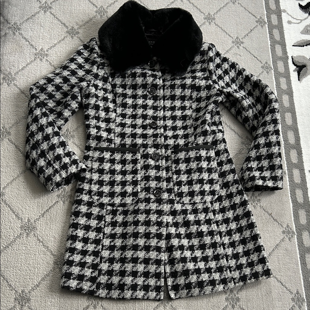 Laundry By Shelli Segal Black And White Houndstooth Coat